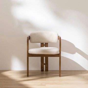SIGNATURE DINING CHAIR